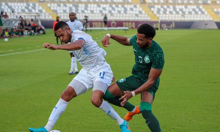 El equipo del francés Hervé Renard empezó abajo en el marcador por el tanto del panameño Ismael Díaz, a los 8 minutos del primer tiempo, pero luego, a los 37, lo empató el delantero Haitham Asiri. El equipo del francés Hervé Renard empezó abajo en el marcador por el tanto del panameño Ismael Díaz, a los 8 minutos del primer tiempo, pero luego, a los 37, lo empató el delantero Haitham Asiri.