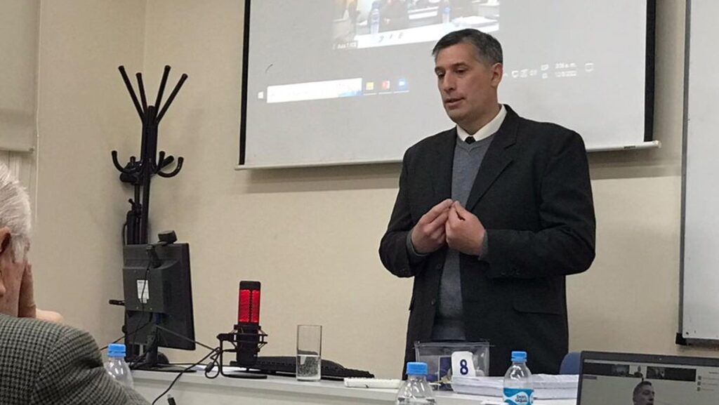 Pablo Olivares, uno de los integrantes de los equipos técnicos del gobernador electo, Maximiliano Pullaro, brindará un informe técnico respecto al estado de las cuentas de la provincia.&nbsp;