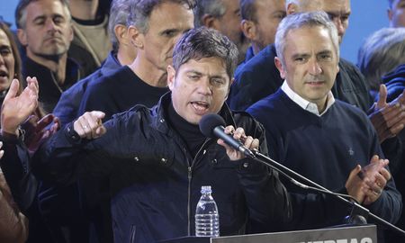 Axel Kicillof celebró la victoria del peronismo en la provincia de Buenos Aires. Axel Kicillof celebró la victoria del peronismo en la provincia de Buenos Aires.