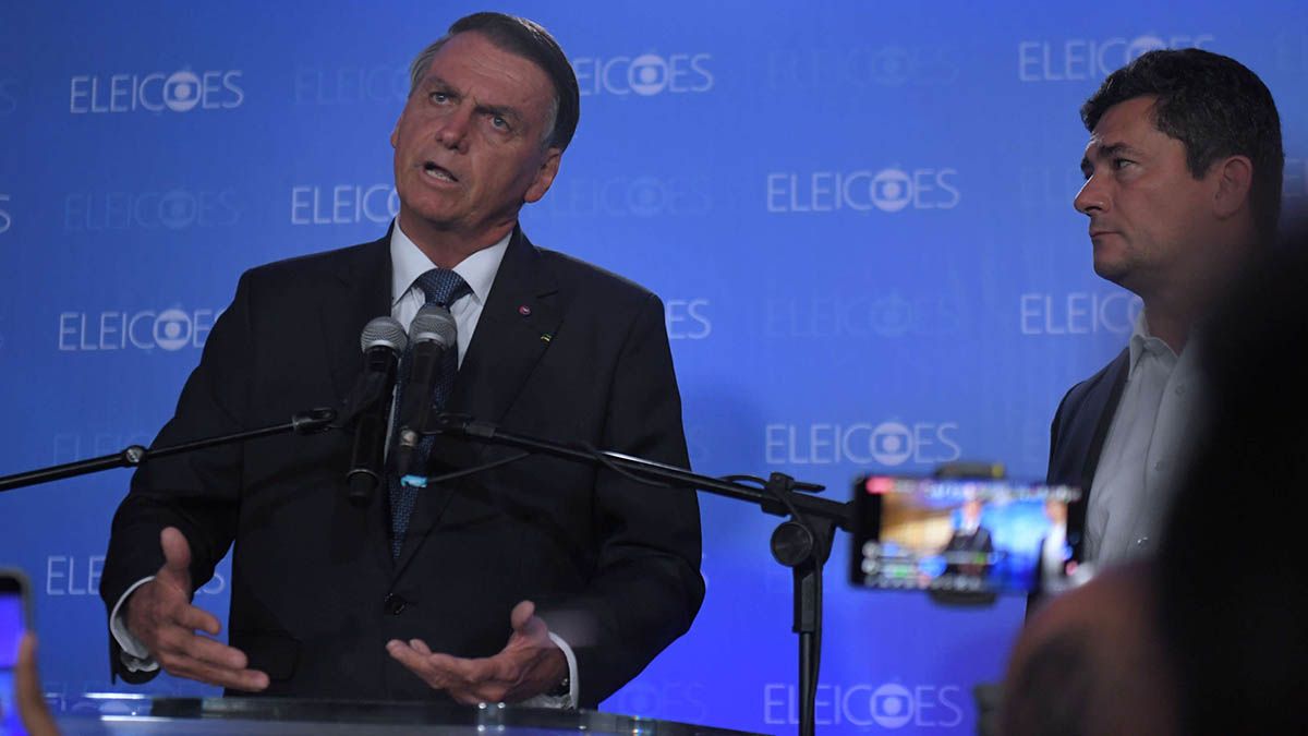 "Vos sos abortista, tus ministras de la mujer lo eran, el PT es abortista", gritó Bolsonaro.