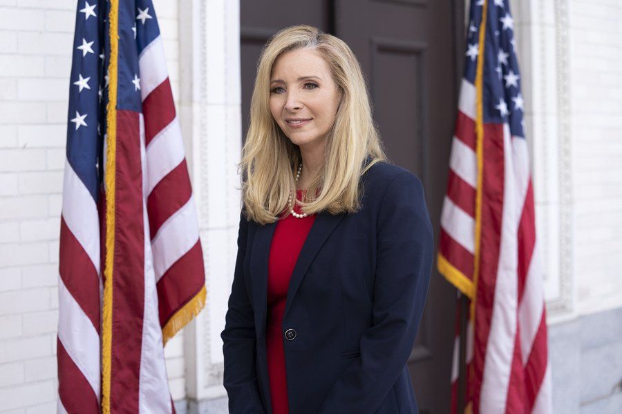 Lisa Kudrow es una de las actrices que participa en "Muerte al 2020".