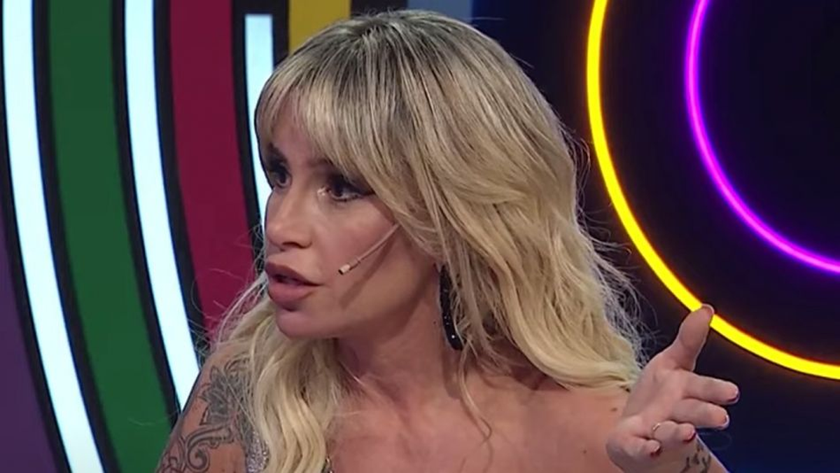 Florencia Peña se vio expuesta luego de que le hackearan el celular.