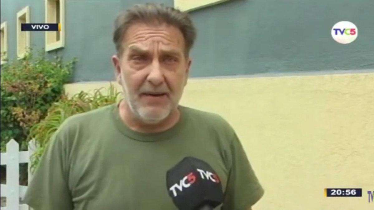 Marrón: el comentario racista de un concejal de Mar de Ajó para los que se sacaron una foto con un delfín