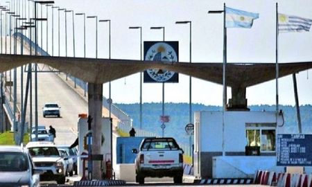 A partir de septiembre, quienes posean propiedades en Uruguay estarán habilitados a cruzar la frontera. A partir de septiembre, quienes posean propiedades en Uruguay estarán habilitados a cruzar la frontera.