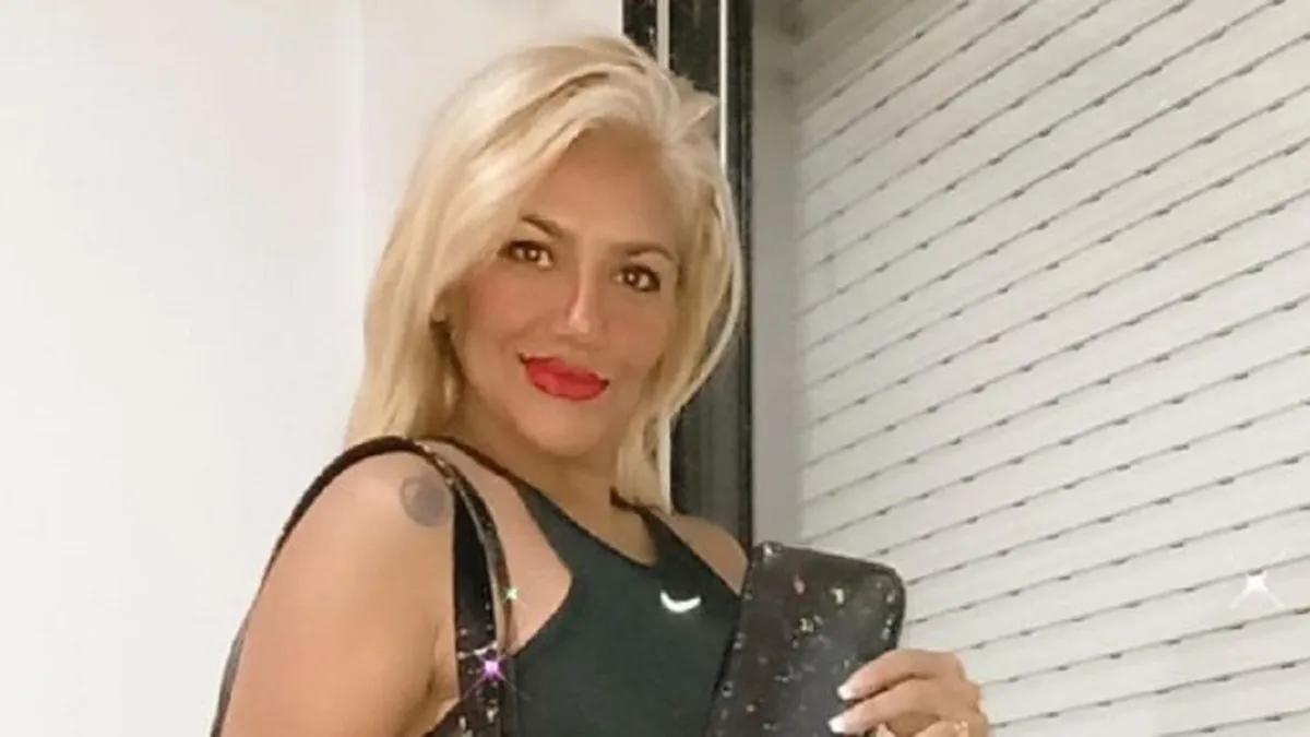 Gladys La Bomba mostró la bombacha y causó locura por el look atrevido