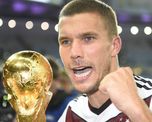 Lukas Podolski quiere seguir jugando al fútbol y tiene la intención de probar suerte en el fútbol sudamericano. Lukas Podolski quiere seguir jugando al fútbol y tiene la intención de probar suerte en el fútbol sudamericano.