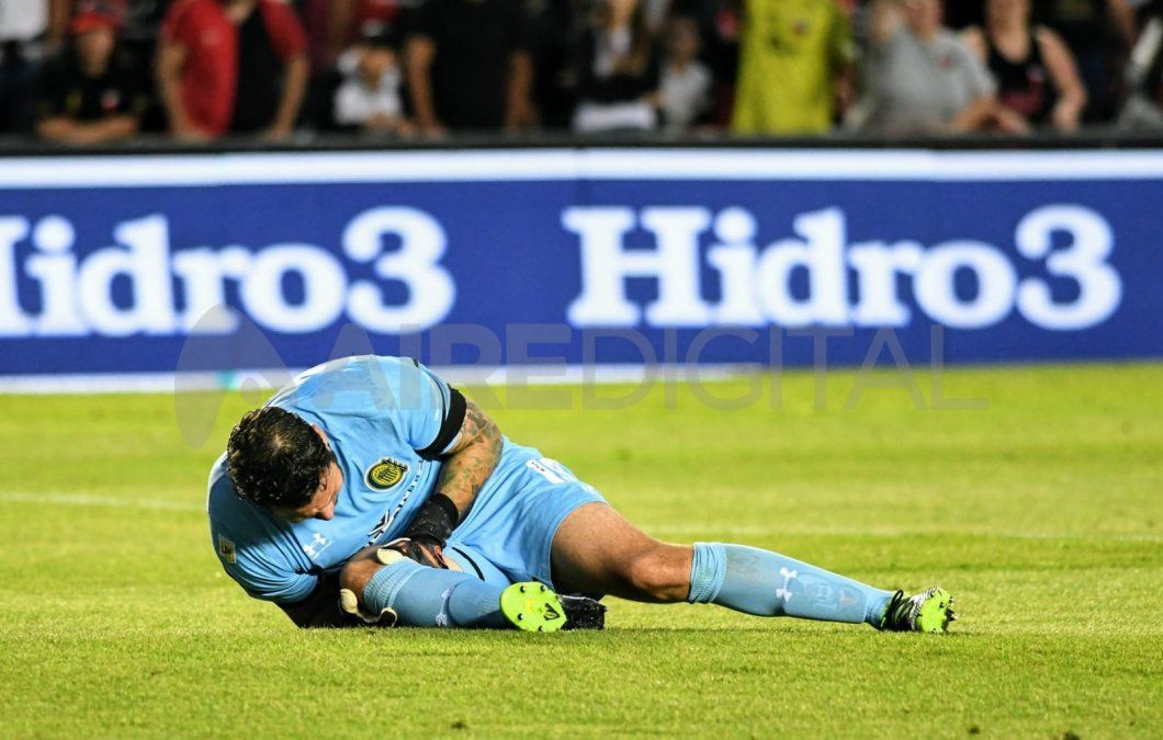 Jorge Fatura Broun sufrió una lesión ligamentaria y estará seis meses de baja. Rosario Central pierde a su arquero titular.
