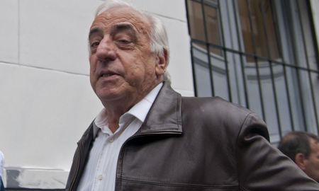 la uta le dice a alberto que hay que darle a la maquinita la uta le dice a alberto que hay que darle a la maquinita