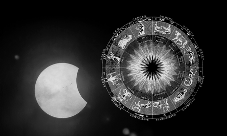 No todos los rituales son recomendables en un eclipse lunar. No todos los rituales son recomendables en un eclipse lunar.