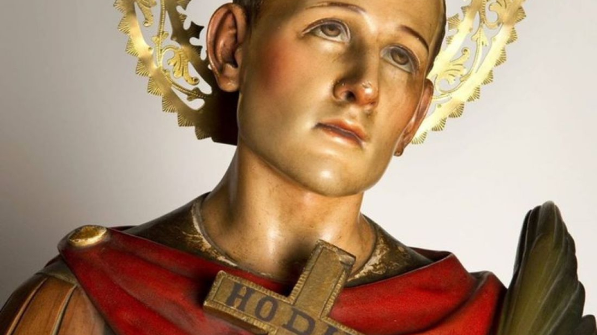 La cruz con la inscripción