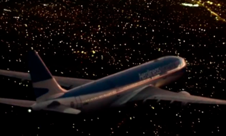 No obstante, durante el aterrizaje en la ciudad del norte fueguino volvió a aparecer. Una misteriosa esfera naranja irrumpía nuevamente. El avión, un moderno Embraer ERJ 190 bimotor, transcurrió el vuelo con total normalidad. Los pasajeros sin embargo, vivieron una situación que probablemente recordarán. No obstante, durante el aterrizaje en la ciudad del norte fueguino volvió a aparecer. Una misteriosa esfera naranja irrumpía nuevamente. El avión, un moderno Embraer ERJ 190 bimotor, transcurrió el vuelo con total normalidad. Los pasajeros sin embargo, vivieron una situación que probablemente recordarán.