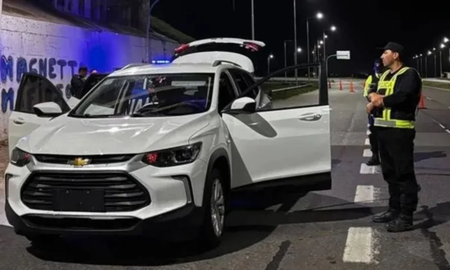 El entrerriano se encontraba en Santa Fe y llevaba más de 600 dosis de éxtasis y otras drogas de diseño en el auto. El entrerriano se encontraba en Santa Fe y llevaba más de 600 dosis de éxtasis y otras drogas de diseño en el auto.