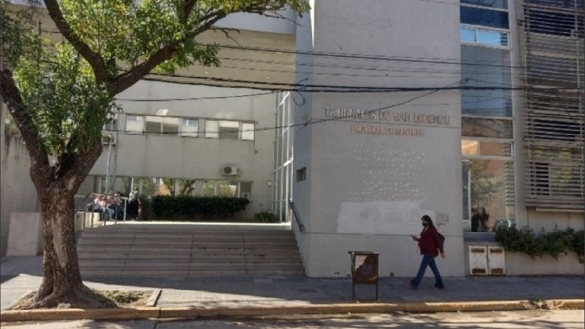 La joven fue manoseada y llevada a un descampado por el hombre