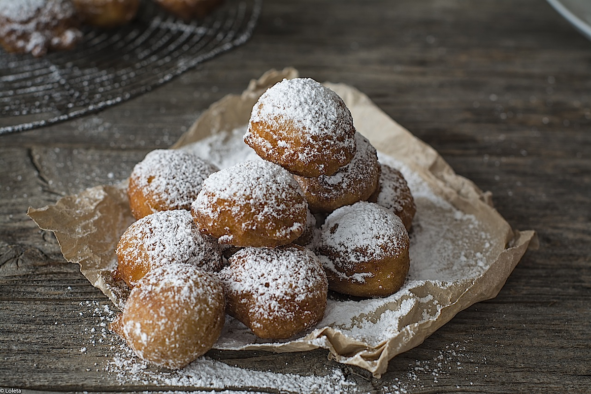 Cómo hacer buñuelos de manzana, perfectos para la lluvia 