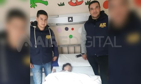 El subinspector de la Policía de Santa Fe, Jorge Delgado, y el suboficial Ariel David Pacheco, actuaron rápidamente y salvaron la vida de una bebé. El subinspector de la Policía de Santa Fe, Jorge Delgado, y el suboficial Ariel David Pacheco, actuaron rápidamente y salvaron la vida de una bebé.