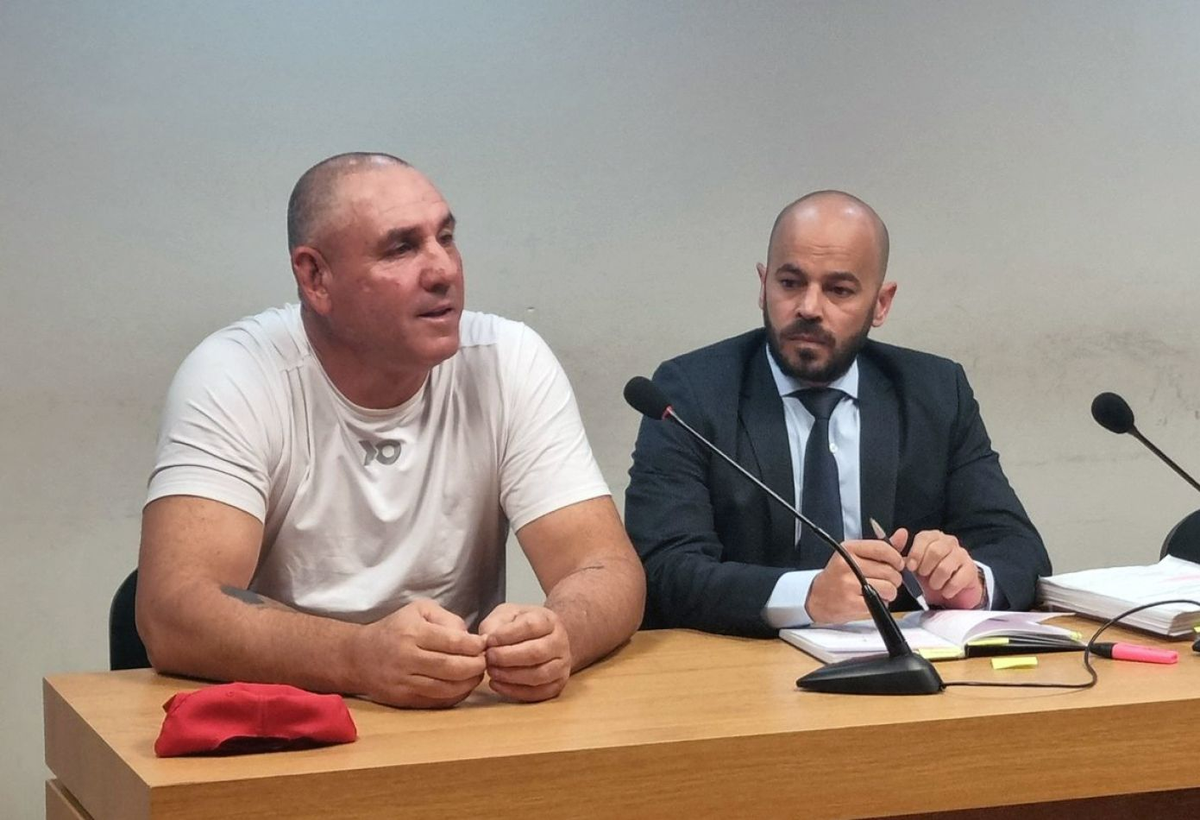 La Mole Moli fue condenado hoy a dos años y dos meses de prisión en suspenso por el delito de "coacción".