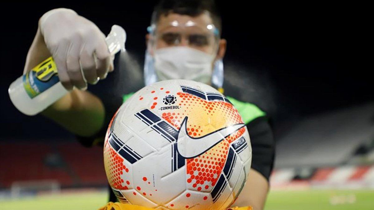 Este martes por la mañana ya se registran casi 80 casos de coronavirus en el fútbol argentino.