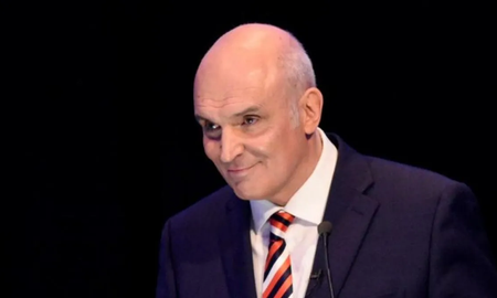 José Luis Espert esquivó consultas sobre un supuesto aporte de Fred Machado en 2019. José Luis Espert esquivó consultas sobre un supuesto aporte de Fred Machado en 2019.