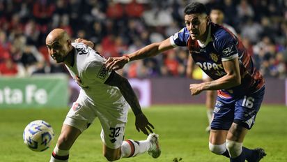 El Unión de Nicolás Vazzoler no pudo con Newell's y quedó lejos de la clasificación