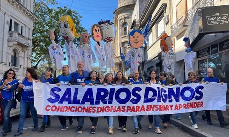 En rechazo a la última propuesta salarial, los docentes de Amsafé convocaron a un paro de 24 horas para este miércoles 7 de agosto. En rechazo a la última propuesta salarial, los docentes de Amsafé convocaron a un paro de 24 horas para este miércoles 7 de agosto.