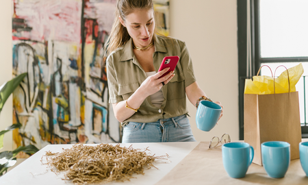 Tiendanube hace posible que en Latinoamérica todo negocio pueda crear su propia tienda online y comenzar a vender a través de internet de forma simple y accesible. Tiendanube hace posible que en Latinoamérica todo negocio pueda crear su propia tienda online y comenzar a vender a través de internet de forma simple y accesible.