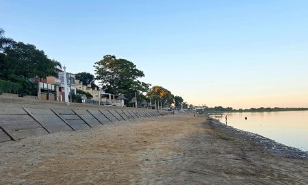 Costanera de la ciudad de Coronda. Costanera de la ciudad de Coronda.