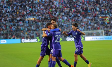 La goleada 5 a 0 a Nueva Zelanda mostró un nivel homogéneo entre titulares y suplentes. La goleada 5 a 0 a Nueva Zelanda mostró un nivel homogéneo entre titulares y suplentes.