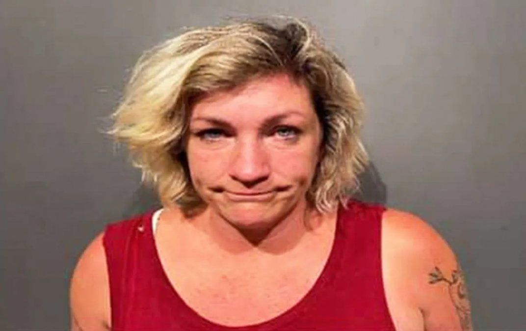 Una mujer arrastró a su hija de 8 años con el auto: la nena intentaba evitar que maneje borracha