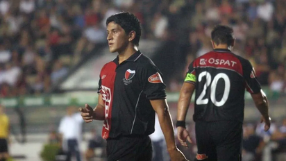 Germán Cano, el ex Colón que la rompe en el exterior, tomó una firme decisión sobre su vuelta al fútbol argentino