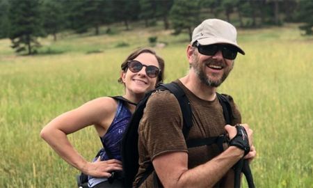 ella no puede caminar, el no puede ver y juntos escalan montanas ella no puede caminar, el no puede ver y juntos escalan montanas
