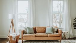 altText(El truco del azúcar: el secreto de limpieza para que tus cortinas luzcan como nuevas)}