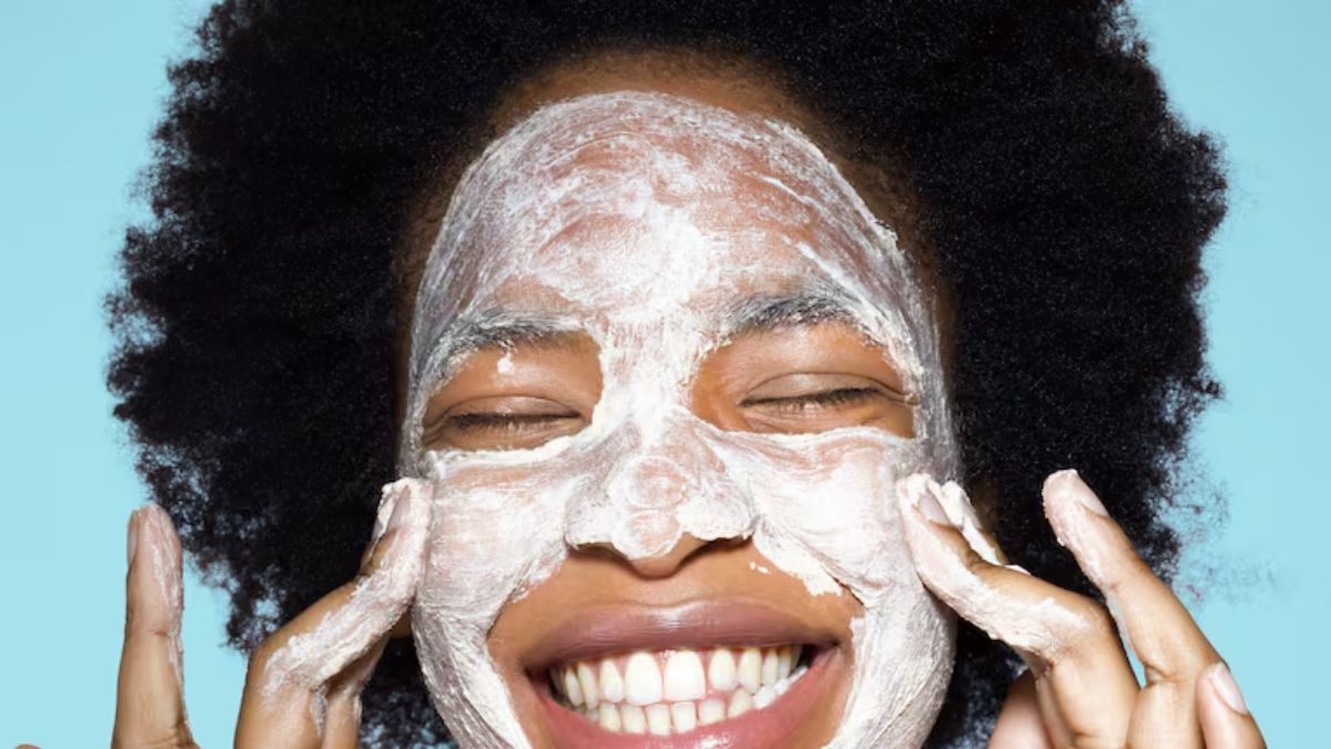La maicena funciona como un aliado económico para combatir el brillo facial en pocos minutos. La maicena funciona como un aliado económico para combatir el brillo facial en pocos minutos.