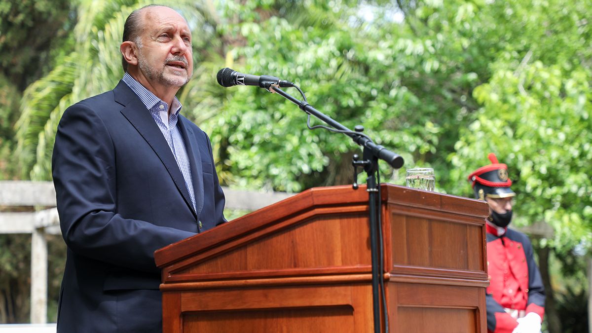 Perotti: Tenemos que poner de pie a Santa Fe de la misma manera que hubo que poner de pie y generar aquí una primera fundación