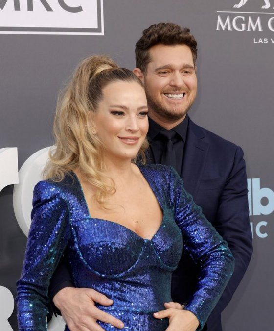 Luisana Lopilato lució un peinado que despertó rumores de cirugía estética.