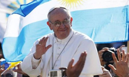 La organización Familia Grande Hogar de Cristo también promueve la visita del papa Francisco a la Argentina.