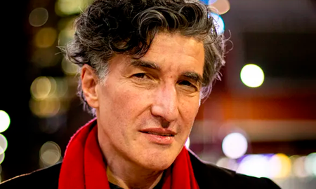 “Se intentará bajar la sedación para ver cómo es su despertar”, precisó a Paula Alberti, jefa de prensa del artista que en 1997 alumbró Funky Torino, denominación que dio a su proyecto solista. “Se intentará bajar la sedación para ver cómo es su despertar”, precisó a Paula Alberti, jefa de prensa del artista que en 1997 alumbró Funky Torino, denominación que dio a su proyecto solista.