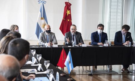 El Plan de Desarrollo Exportador a China implicará una inversión pública de $ 1.500 millones. El Plan de Desarrollo Exportador a China implicará una inversión pública de $ 1.500 millones.