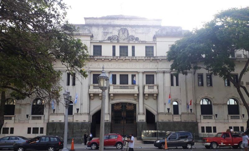 16 de los 23 policías investigados por graves delitos siguen detenidos