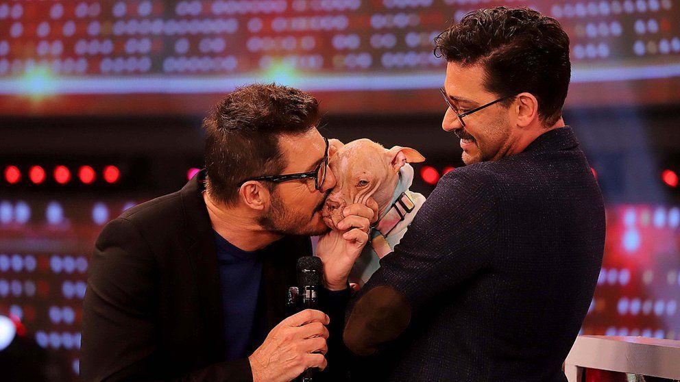 Bricia también fue muy bien recibida por Hernán Piquín, uno de los jurados de La Academia. (Crédito: Ramiro Souto)