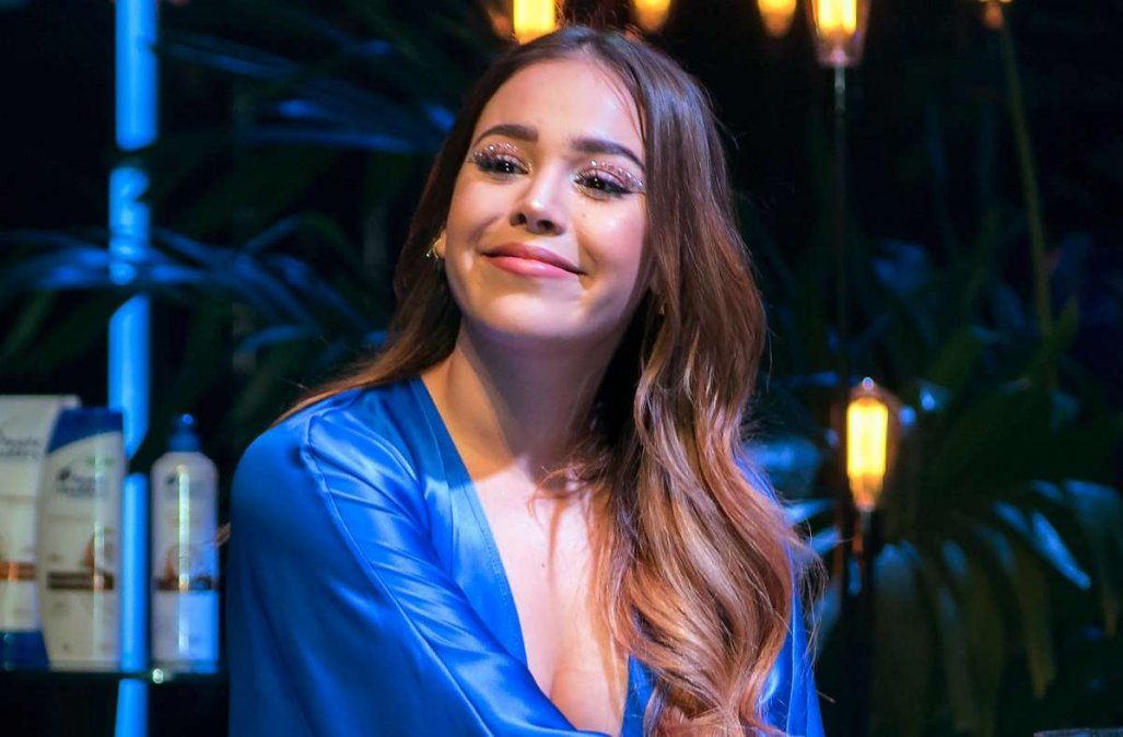 La Academia: Danna Paola enamora con increíble interpretación de Dos Extraños