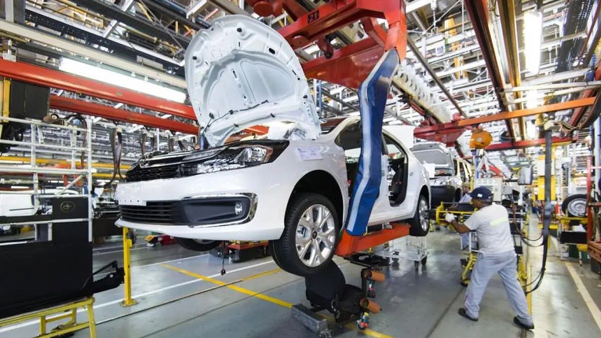 Está en riesgo la fabricación de autos en el país.