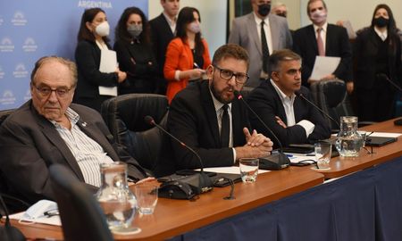 Diputados: con voces a favor y en contra, el plenario debatió los alcances de la boleta única. Diputados: con voces a favor y en contra, el plenario debatió los alcances de la boleta única.