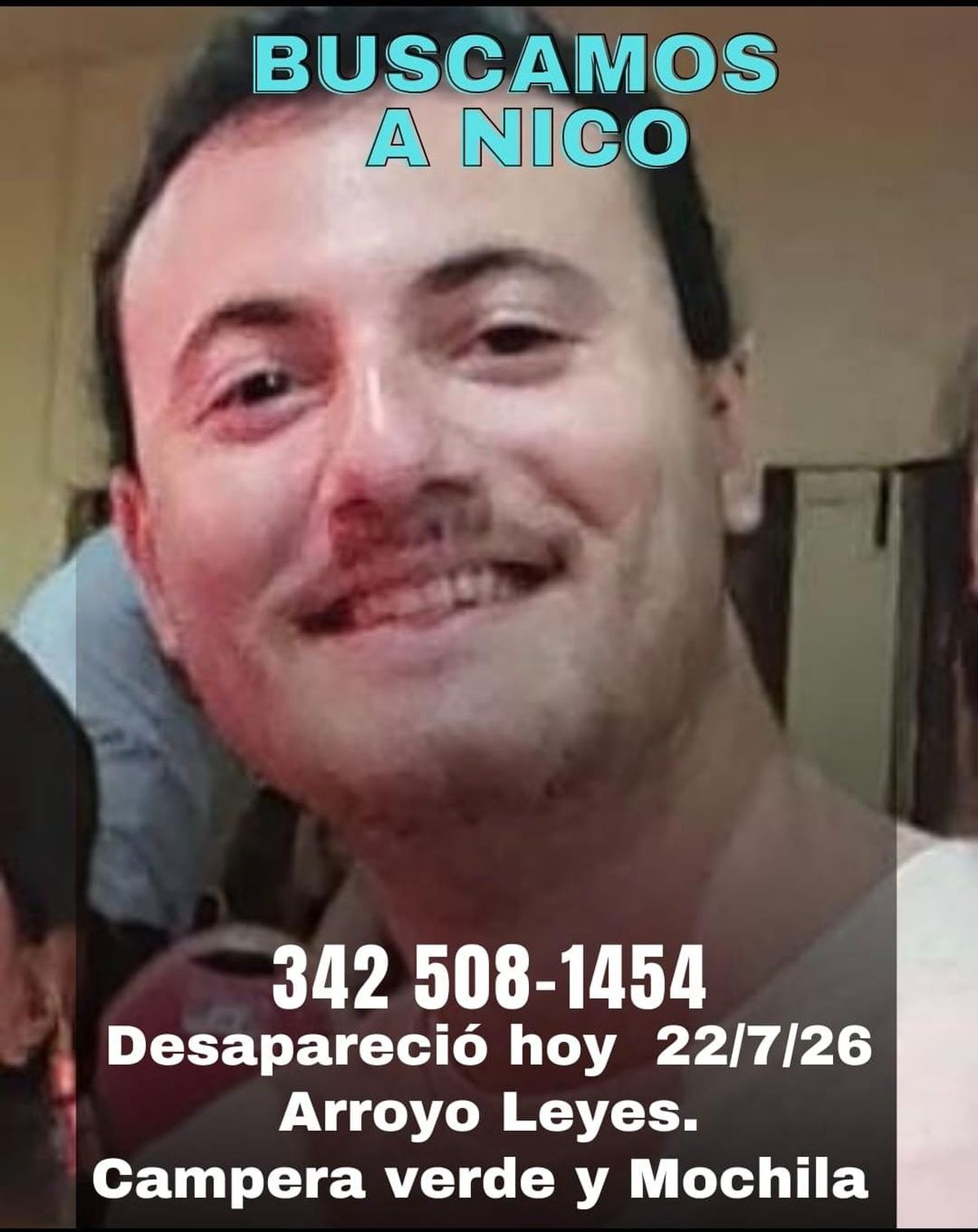 Su familia informó que tiene color de ojos verdoso, pelo castaño oscuro, tez blanca y bigotes.