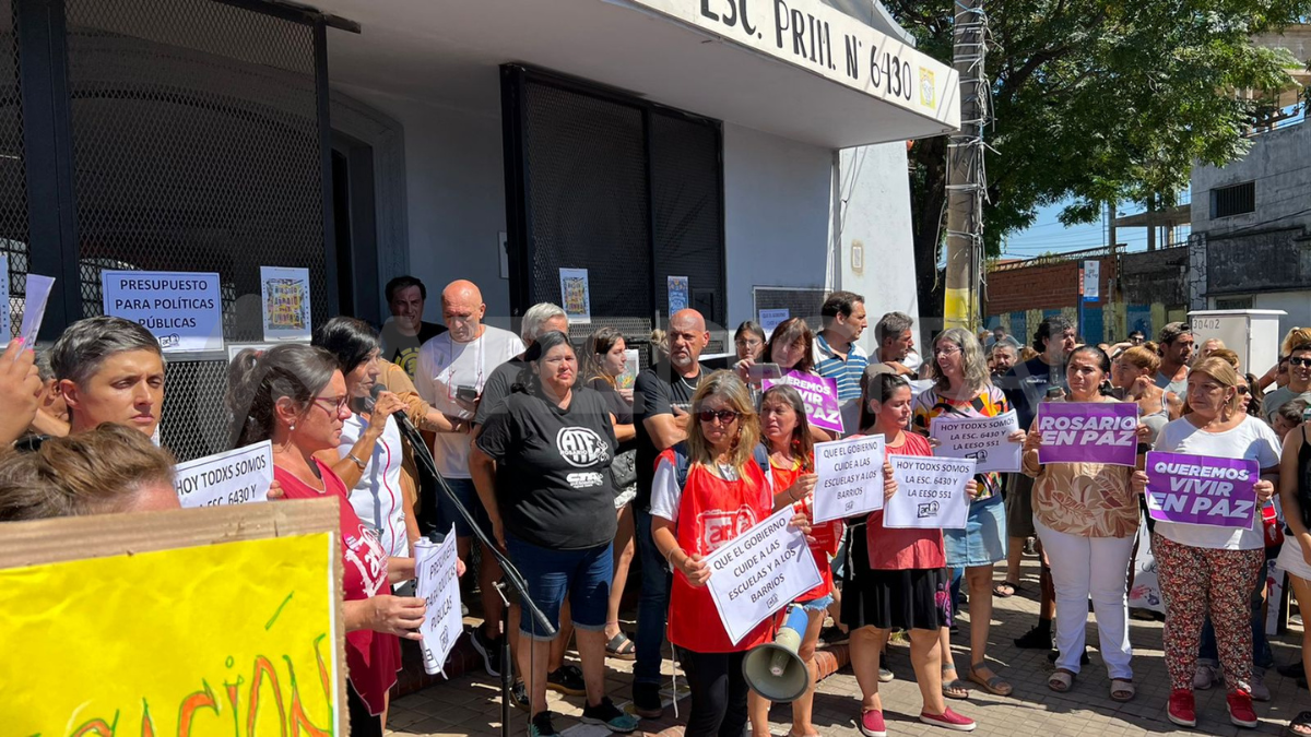 "Nuestras barriadas están estallando por falta de contención", aseguró de una de las directoras. 