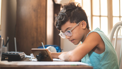 La historia de Nicolás, el tucumano que creó una app inclusiva gratuita con IA para aprender sin internet