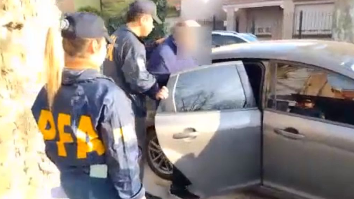 Detienen a un médico en la causa de la secta de Villa Crespo.