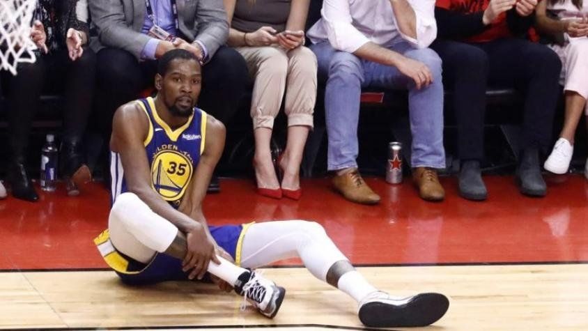 El momento en el que Kevin Durant se lesionó