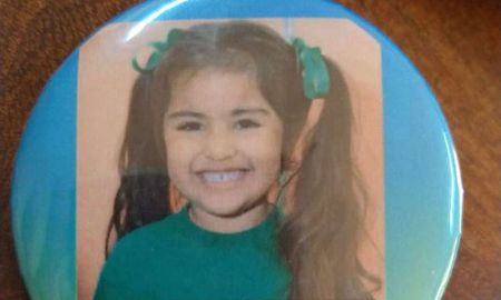 El pin de Guadalupe Lucero que hicieron sus compañeritos del jardín.