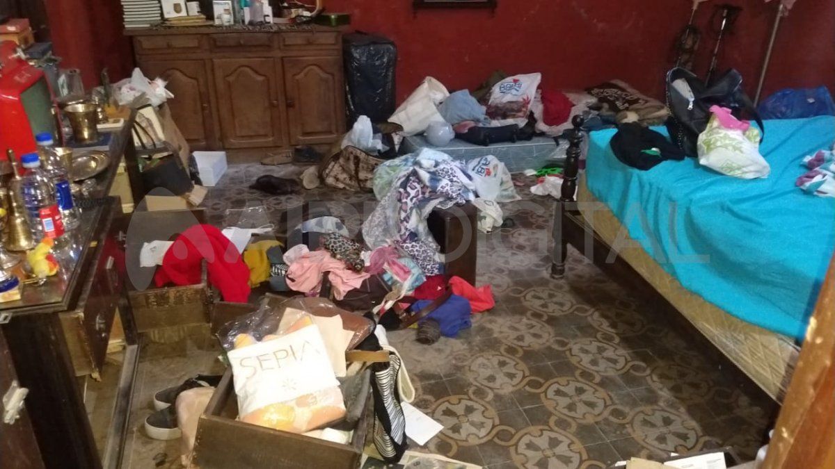 Se llevaron dinero en efectivo, relojes, una filmadora y un televisor