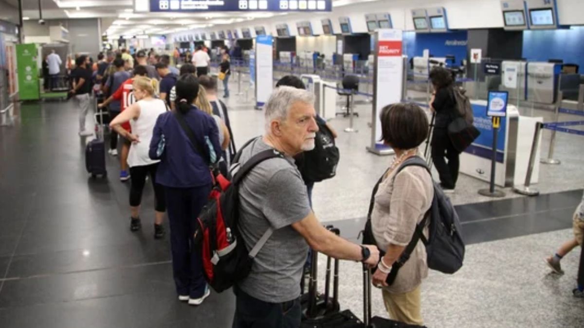 El Gobierno despidió a 15 empleados de Intercargo. El Gobierno despidió a 15 empleados de Intercargo.